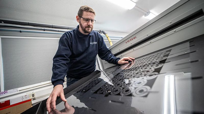 Why Does Stainless Steel Work So Well for Etching?