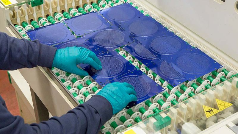 How does photochemical machining work